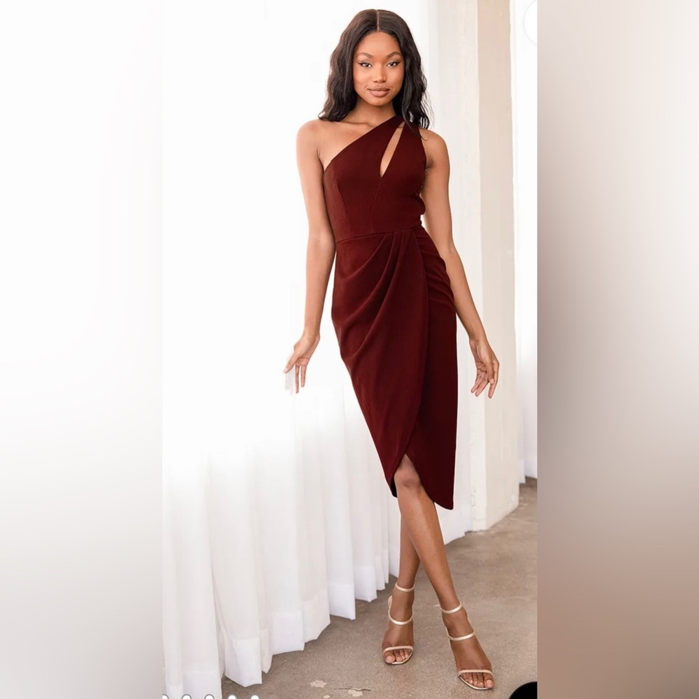 SO Flirty Burgundy One-Shoulder Cutout Asymmetrical Dress NWT Size Medium